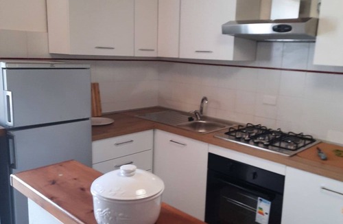 Rosignano Marittimo Villa | Nice apartment in villa for 10 guests with pool, TV and pets allowed