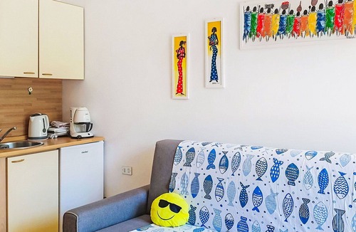 Germignaga Apartment | Nice apartment for 2 people with pool, WIFI, TV, terrace and pets allowed