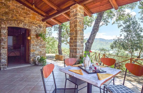 Cicerale House | Nice home in Cicerale with house sea view