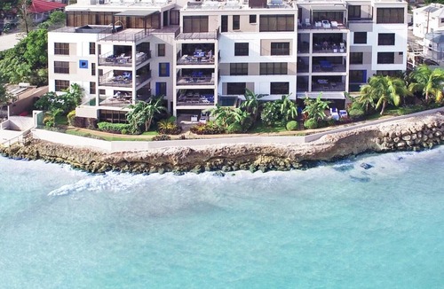 Worthing Condo | Ocean front dreamy large condo