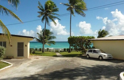 Inch Marlowe Villa | Oceanfront retreat in with AC and pool
