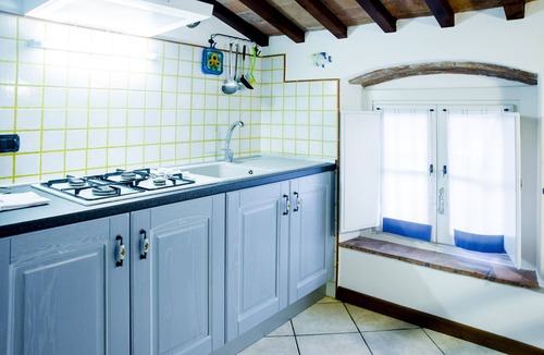 San Ginese Apartment | Old stone farmhouse near Lucca, Tuscany.