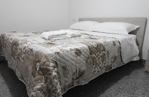 Piane d'Archi-Quadroni Apartment | Olive trees stay between sea and mountains