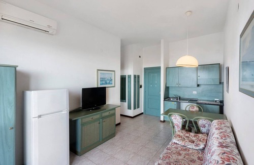 Palinuro Apartment | P.R. Club - Three-Room Apartment Enea 19 with Sea View, Private Terrace & Air Conditioning