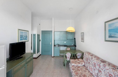 Palinuro Apartment | P.R. Club - Three-Room Apartment Enea 19 with Sea View, Private Terrace & Air Conditioning