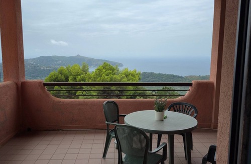 Palinuro Apartment | P.R. Club - Three-Room Enea 31 with Sea View, Private Terrace and Air Conditioning