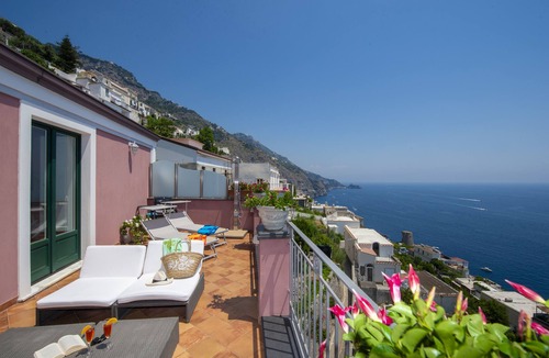 Praiano House | Palazzo Rocco - Penthouse White Moon in Love - 2 rooms - 2 bath - 6 pax max