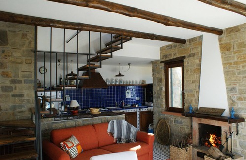Castellabate Historic Centre Cottage | Panoramic Country House with Sea View in Cilento