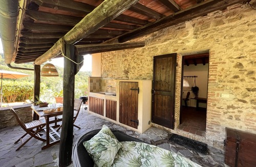 Castagneto Carducci Cottage | "Piccola" rustic cottage, garden, sea view, 6 km to the sea
