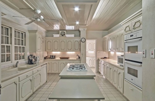 Old Trees Bay Villa | Please Inquire Before Booking – Luxury Villa