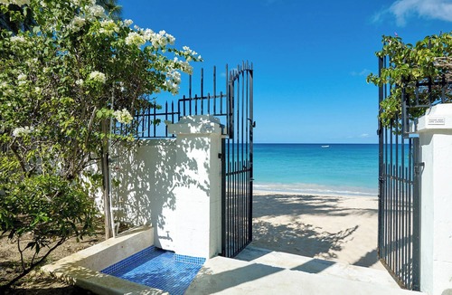 Old Trees Bay Villa | Please Inquire Before Booking – Luxury Villa