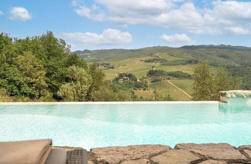 Radda in Chianti Villa | Private Villa with WIFI, private pool, hot tub, TV, patio, panoramic view, close to Greve In Chianti