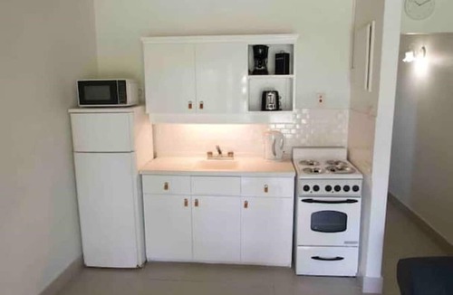 Sandy Lane Apartment | Remodeled 1BR Suite - 5 min walk to the beach!