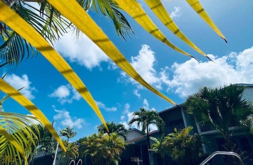 Sandy Lane Apartment | Remodeled 1BR Suite - 5 min walk to the beach!