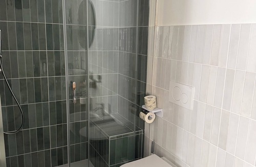 Venezia Nuova House | RESIDENCEVIAGRANDE110 RENTS DOUBLE ROOM WITH BALCONY AND PRIVATE BATHROOM