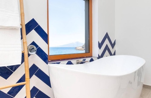 Marina di Puolo House | Sapphire Rooms