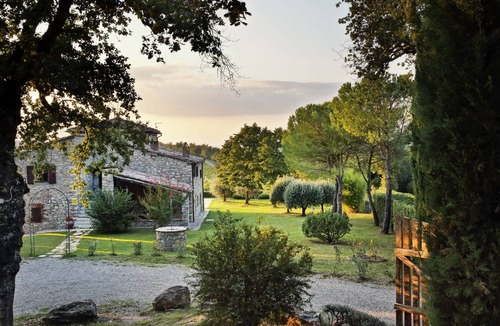Gaiole in Chianti Villa | Secluded villa between Chianti vineyards, private pool, tennis, large garden