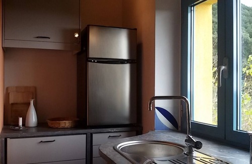 Tortorella Apartment | Small fine apartment in the green with sea views and terrace in the Cilento