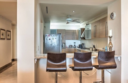 Old Trees Bay Apartment | Smugglers Cove No. 3 | Elegant Beachfront Living on Paynes Bay, Barbados