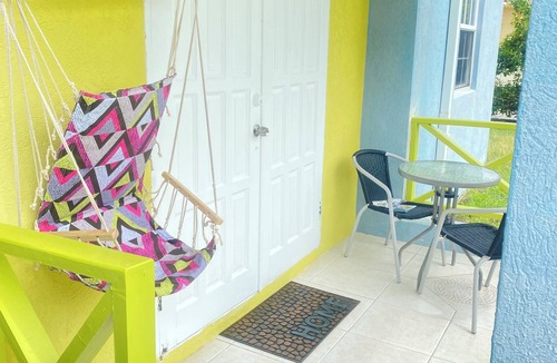 Chancery Lane Apartment | Soothing 2-bedroom apartment with AC in beautiful Barbados. 5min from D Airport