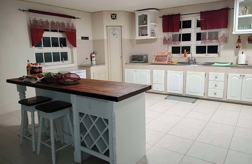 Saint Marks House | Spacious 3 bedroom home, 10 minute walk to Bay on East Coast. Sleeps 7.