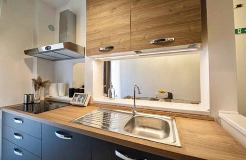 Quartiere XI Portuense Apartment | Spacious and Modern Apartment in the Heart of Rome