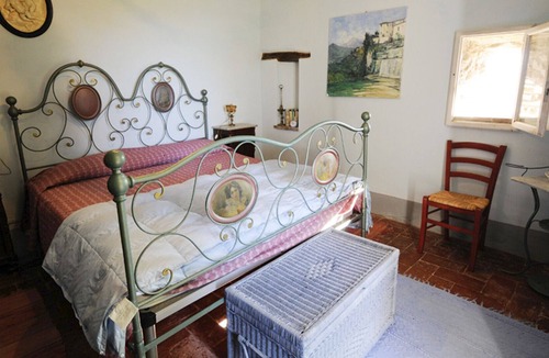 Coreglia Antelminelli House | Special 17century villa, fabulous garden, view, private pool, walk to restaurant