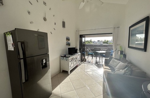 Lascelles Apartment | SPECIAL OFFER MAY -OCTOBER Gorgeous apartment with views over the communal pool
