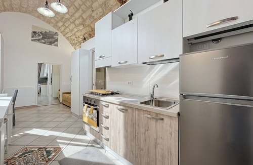 Monte Sant'Angelo Apartment | Studio Apartment 'La Castellana' with Wi-Fi