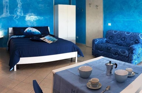 Agropoli Apartment | Studio-Apartment-Ensuite with Shower-Garden view-Arancio