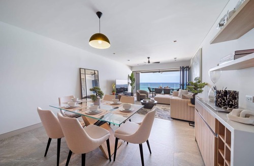 Brighton Apartment | Stunning High Floor Luxury Beachfront Condo - Allure 402
