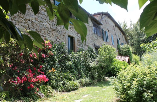 Bagni di Lucca Villa | Stunning Panoramic Secluded Family Farmhouse Villa, Fenced Pool, Fast WIFI
