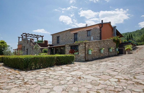 Trivigno Villa | Stunning private villa for 20 guests with WIFI, A/C, pool, TV, patio and pets allowed