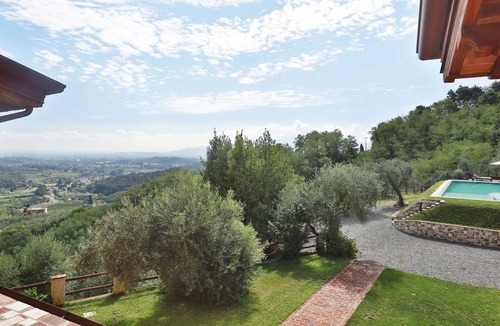 Lucca Villa | Stunning villa with WIFI, A/C, private pool, TV, patio and panoramic view, close to Lucca