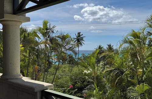 Prospect Villa | Sunset Ocean Views | 3-Bed Villa, Private Terrace, Pool – Steps to Beach