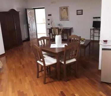 Battipaglia Hotel | Tavernola - Locanda Di Campagna