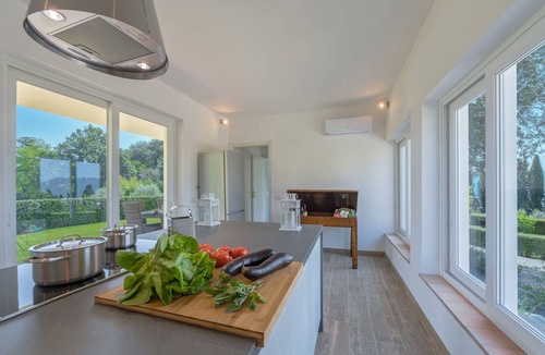 Lucca Villa | Tenuta Bellosguardo on the hills with Swimming pool and Jacuzi! EXCLUSIVE ESTATE
