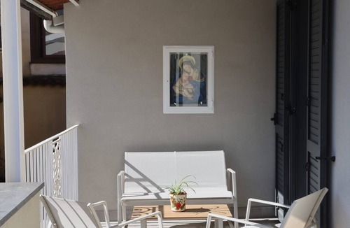 Sant'Antonio Abate Apartment | The Campanile Near Pompeii, Naples,Amalfi Coast, Sorrento,vesuvius