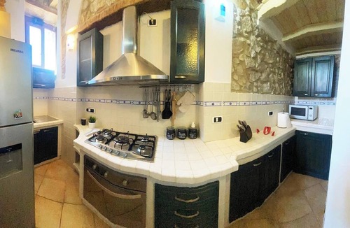 Trentinara Apartment | The Little House is not just housing, it is history! In the center of the village