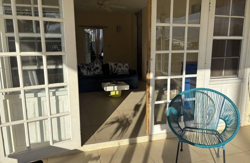 Clermont House | The Orchard: Island Breeze & Mango Trees, St James, 5min drive to nearest beach