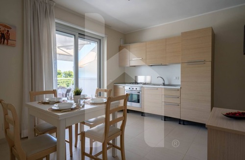 Foggetta Apartment | The recently-built Résidence Cerrano Park comprises two buildings with 12 three-room apartments, and offers guests the unique opportunity to enjoy breakfast or lunch with a breathtaking view of the surrounding countryside.