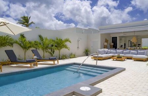 Porters House | The White House at Porters Place by Young Estates