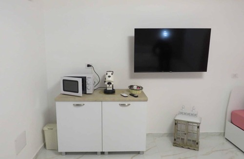 Secondigliano Apartment | Tortora House Pink - One Bedroom Apartment, Sleeps 4