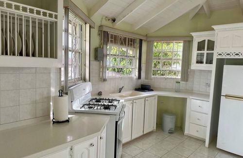 Douglas House | Tropical Retreat - by ZenBreak