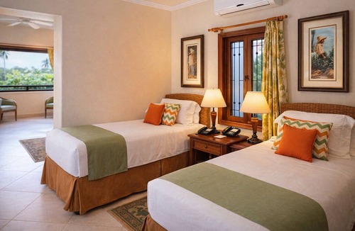 Retreat Hotel | Tropical St. Peter Getaway | Pool Access & Ocean View Setting