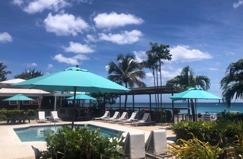 Sunset Crest Apartment | Tropical Sunset Beach Apartment Hotel