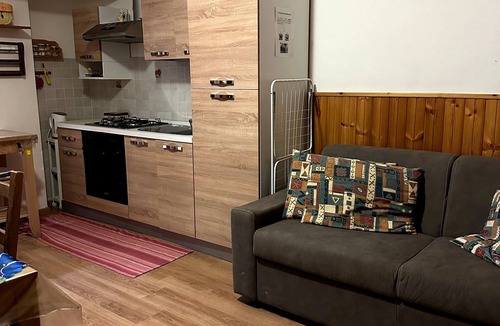 Roccaraso House | Vacation Home "Residence Fonte Eremita" with Mountain View, Shared Garden & Wi-Fi