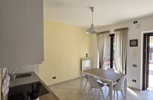 Baronissi Apartment | Vacation House Diecimare