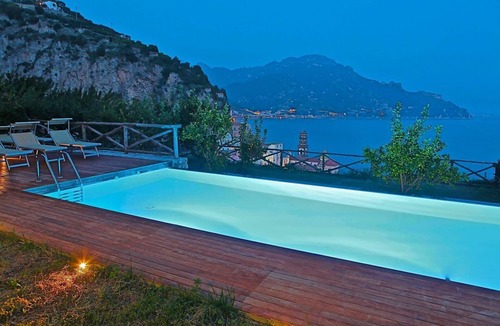 Atrani Villa | VILLA AMALFI - Twelve Bedroom Villa, Sleeps 24
