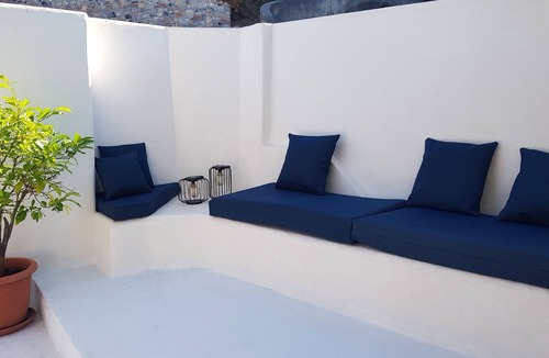 Fuscaldo Apartment | Villa Anna – Sea view attic with terrace, just minutes from the beach